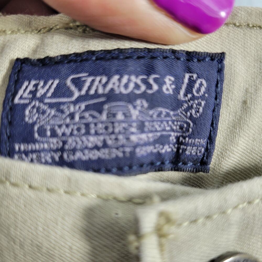 Levi Straus Men's Two Horse Brand Beige Cargo Shorts Size 36" x 11"  22426-1295 - Picture 4 of 7